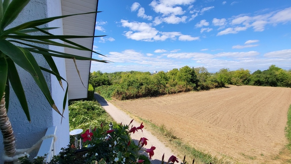 moderne DHH mit ELW im 