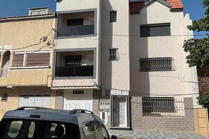 Modernes 3 Familienhaus mit Garage in Marokko Azrou 9 zimmer