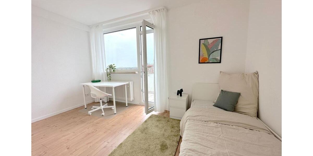 Zimmer frei in 3er-WG mit Balkon – Luthmerstraße 53, Frankfurt am Main 1 zimmer