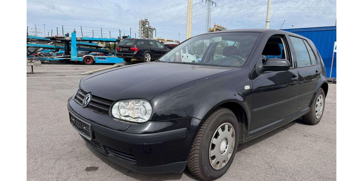 VW Golf 90.000 km 5.100 &euro; Eppstein 65817
