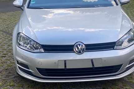 VW Golf 130.000 km 9.400 &euro; Niddatal 61194