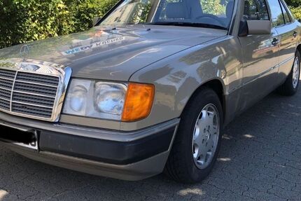Mercedes-Benz 200 178.000 km 5.390 &euro; Messel 64409