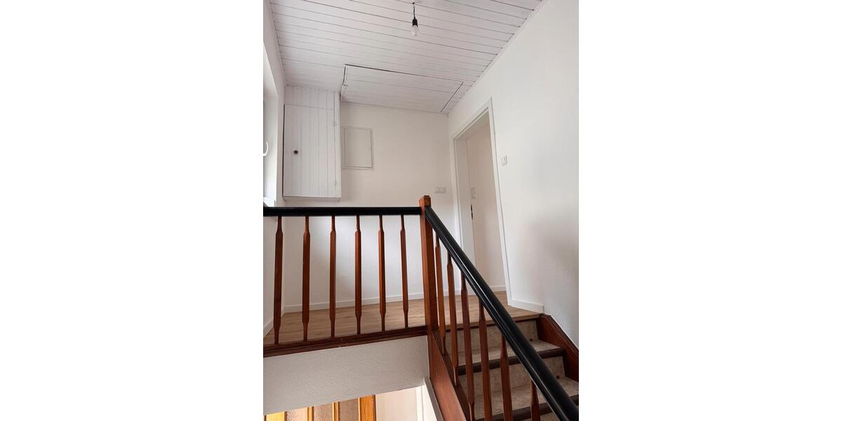 Mehrfamilienhaus, Wohnhaus Oberursel (Taunus) - 7 Zimmer, 156 m&sup2;, 2.500&euro; | Angebot:25329092