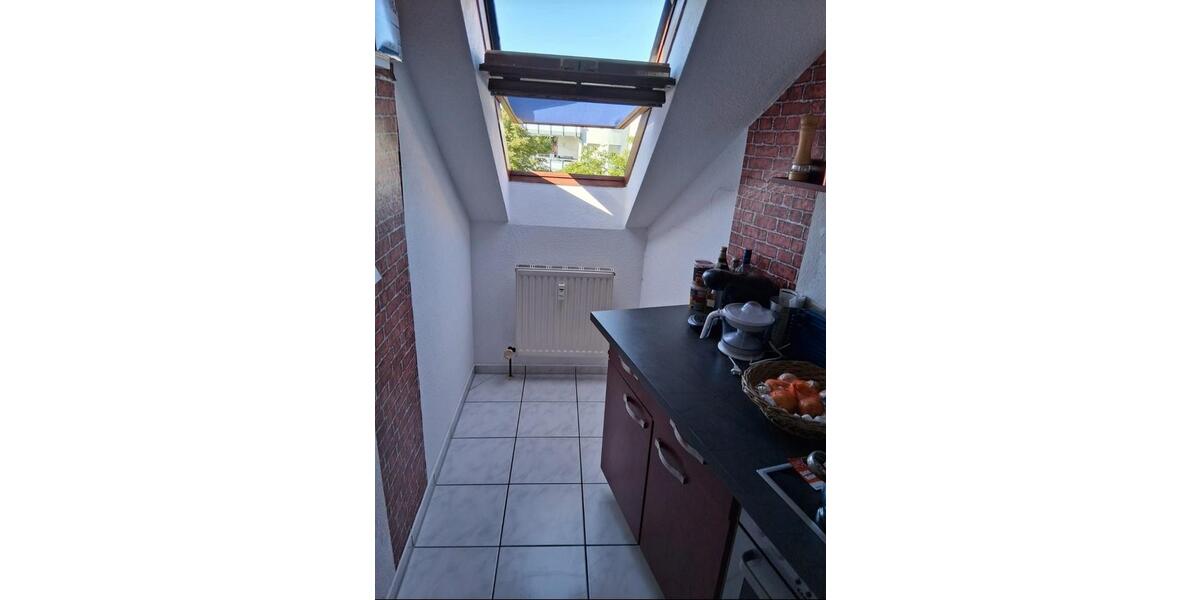 Schöne 2-Zimmer DG-Wohnung in gepflegter Wohnanlage TG-Stellplatz 2 zimmer