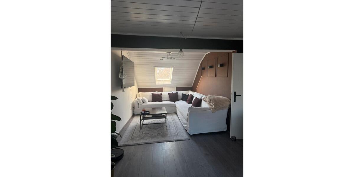 Dachgeschoßwohnung Hanau Lamboy - 3 Zimmer, 72 m&sup2;, 1.050&euro; | Angebot:25764390