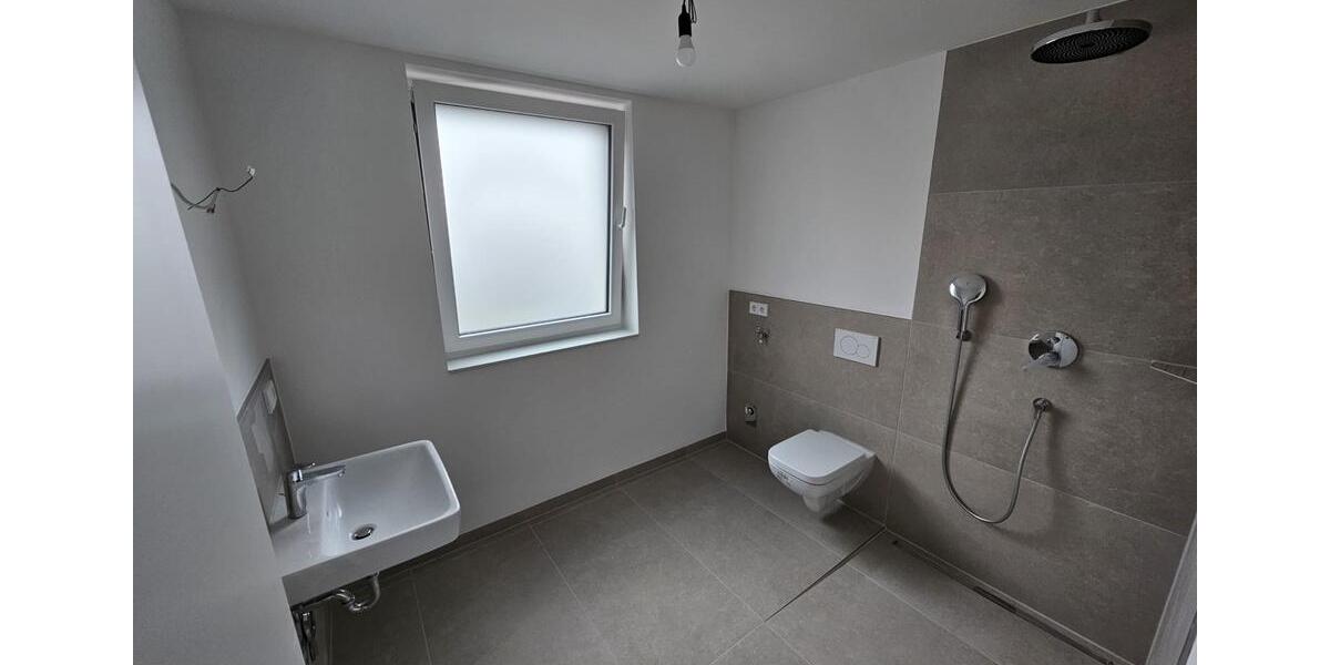 Etagenwohnung Frankfurt am Main Sachsenhausen Süd - 3 Zimmer, 80 m&sup2;, 2.100&euro; | Angebot:25648789