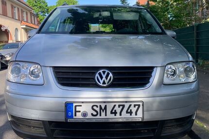 VW Touran 186.000 km 3.500 &euro; Frankfurt am Main 65933