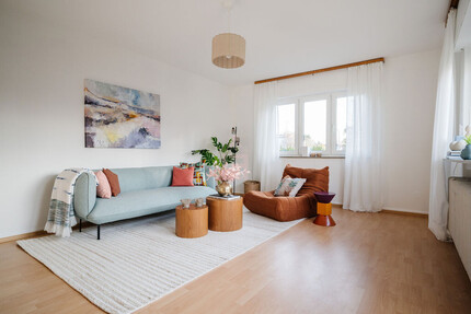 Start ins Familienglück! Einfamilienhaus mit Entwicklungspotential in bevorzugter Premiumlage! - Haus Dreieich / Buchschlag Buchschlag | Angebot:26180457