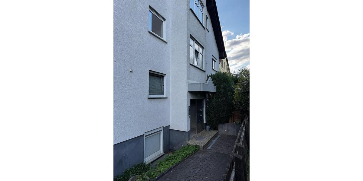 Etagenwohnung Oberursel (Taunus) - 3 Zimmer, 83 m&sup2;, 1.400&euro; | Angebot:26398502