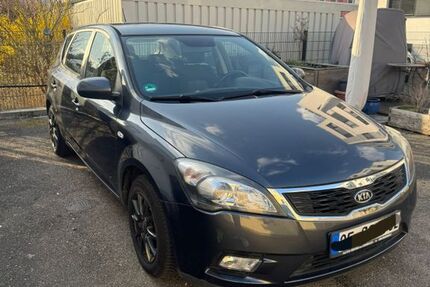 Kia ceed / Ceed 104.000 km 3.289 &euro; Mühlheim/ Main 63165