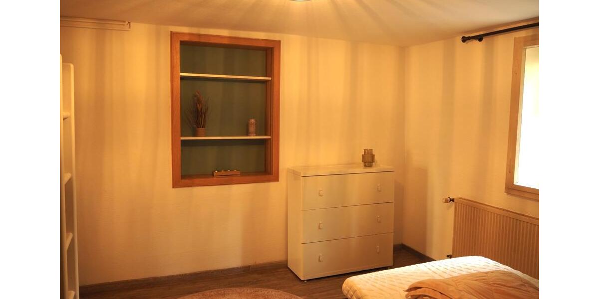 Etagenwohnung Kronberg im Taunus - 4 Zimmer, 153 m&sup2;, 2.450&euro; | Angebot:25027337