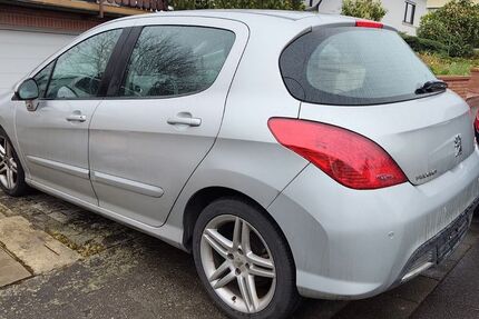 Peugeot 308 257.400 km 1.499 &euro; Florstadt 61197
