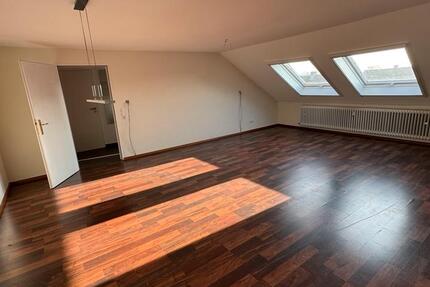 Klimatisierte 4-Zimmer-Dachgeschosswohnung 4 zimmer