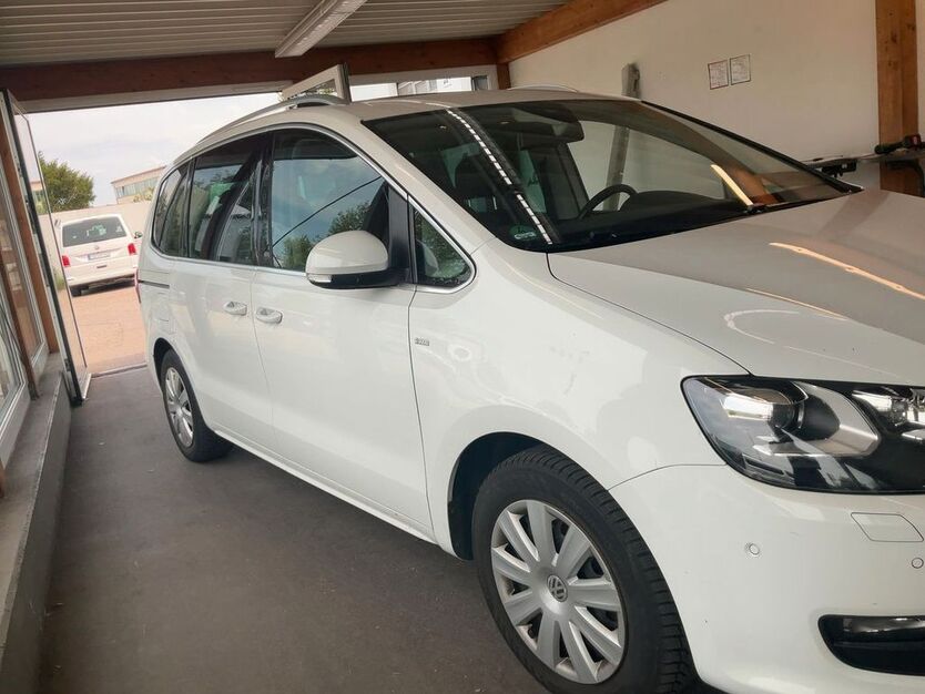VW Sharan 190.000 km 12.990 € Frankfurt am Main 65933