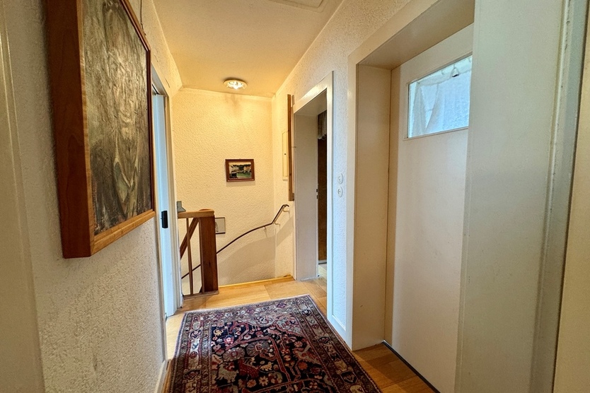 Oberursel: Reihenmittelhaus mit WEG-Teilung in ruhiger, zentraler Lage! 4 zimmer