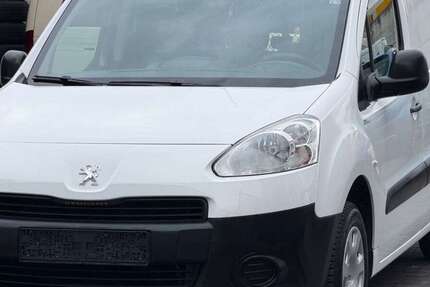 Peugeot Partner 40.500 km 8.999 &euro; Offenbach 63075