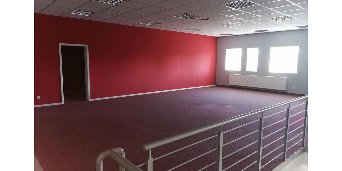 BüroPraxisräumeAtelierLoft Apartment mit Parkplätzen zimmer