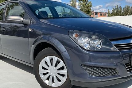 Opel Astra 64.250 km 4.480 &euro; Bad Nauheim 61231