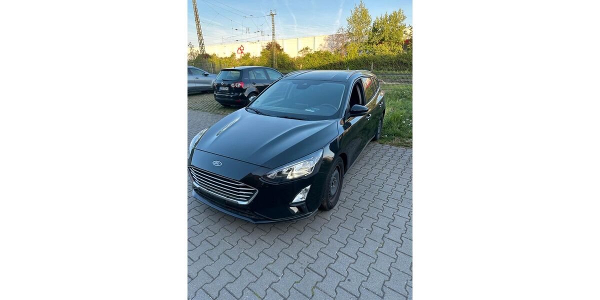 Ford Focus 106.000 km 12.000 &euro; Maintal 63477