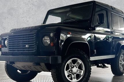 Land Rover Defender 98.800 km 36.880 &euro; Frankfurt a.M. 60314