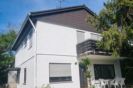 Haus Niedernhausen - 6 Zimmer, 155 m&sup2;, 2.800&euro; | Angebot:26482308