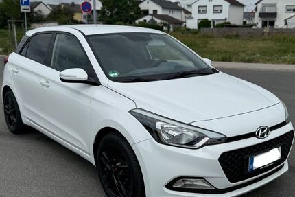 Hyundai i20 106.000 km 6.900 &euro; Nauheim (bei Groß-Gerau) 64569