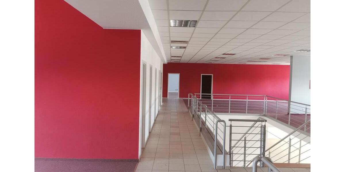 BüroPraxisräumeAtelierLoft Apartment mit Parkplätzen zimmer