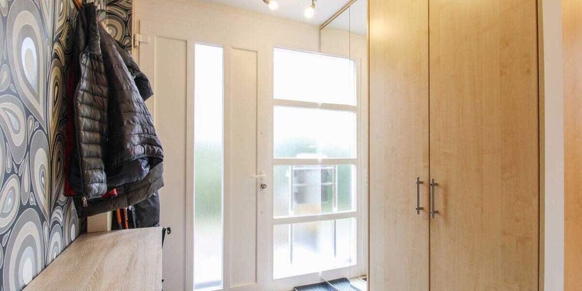 Modernes REH mit Garten, hochwertiger Ausstattung & viel Platz in Frankfurt-Schwanheim 5 zimmer