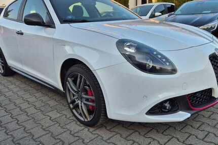 Alfa Romeo Giulietta Sport Navigation, Klima, Einparkhilfe 89.100 km 11.990 &euro; Rodgau 63110