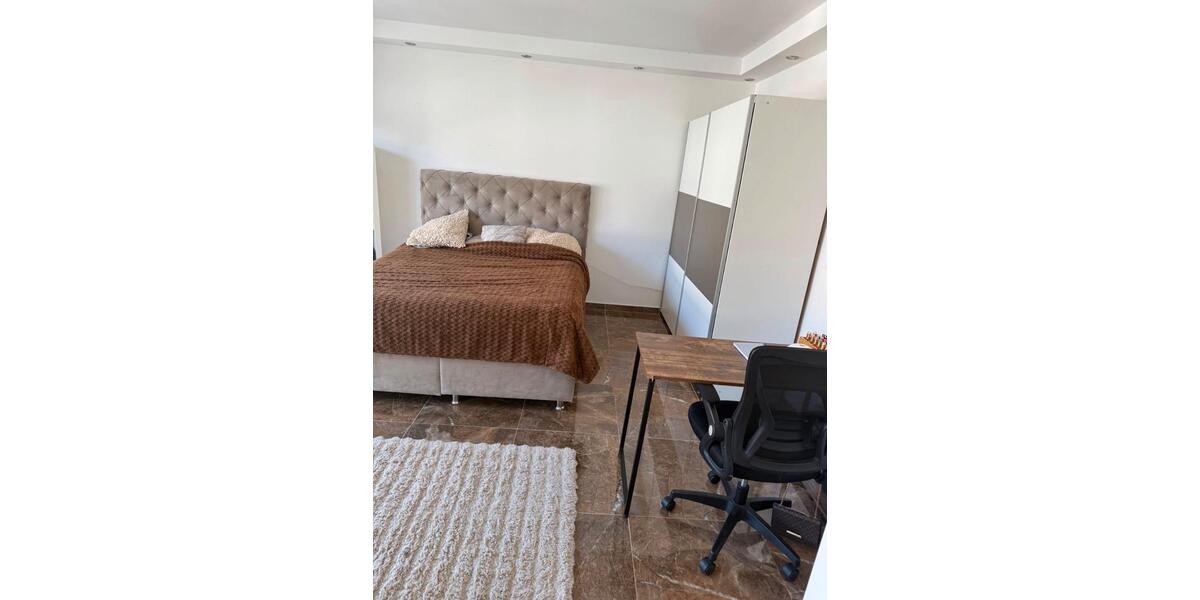 Etagenwohnung Frankfurt am Main Sachsenhausen Süd - 3 Zimmer, 100 m&sup2;, 1.700&euro; | Angebot:26096702