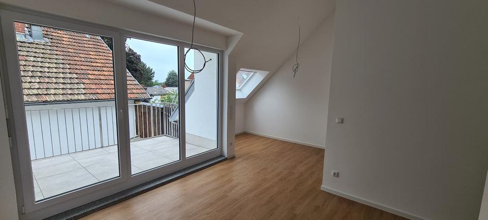 Dachgeschoßwohnung Frankfurt am Main Ginnheim - 2 Zimmer, 57 m&sup2;, 1.165&euro; | Angebot:25648822