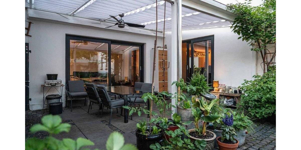 Einfamilienhaus Frankfurt am Main Niederursel - 8 Zimmer, 180 m&sup2;, 950.000&euro; | Angebot:26877564