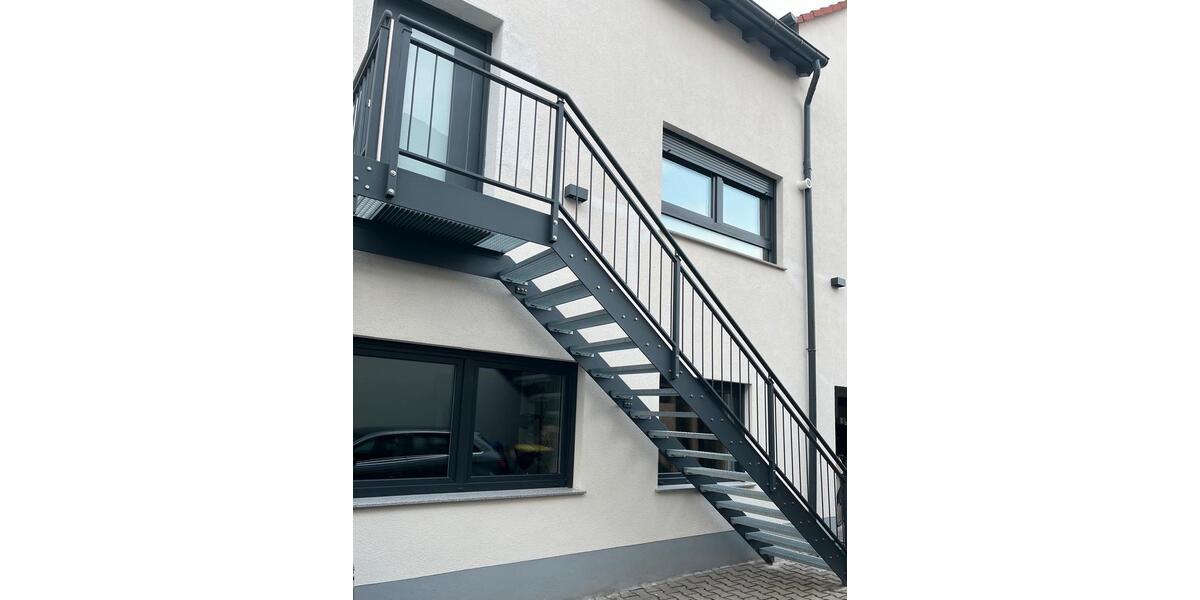 Schnuckelige Maisonette-Wohnung mit Klimaanlage u. PROVISIONSFREI 2 zimmer