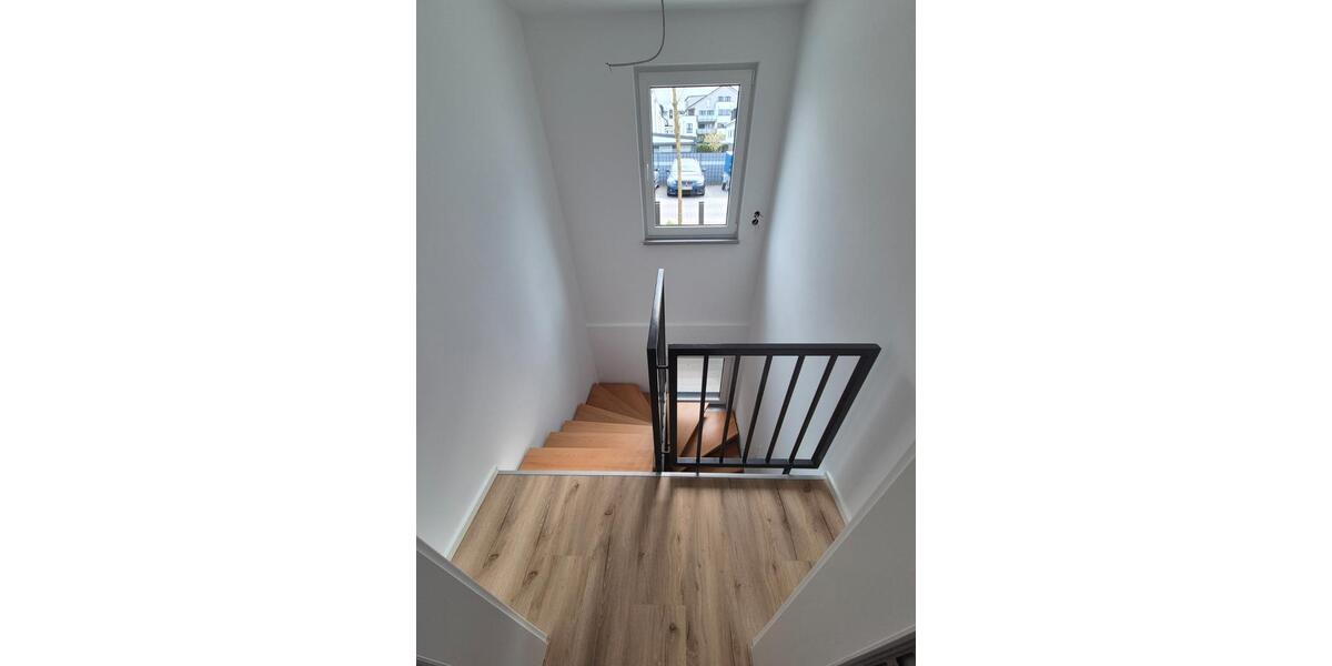 Maisonettenwohnung Mörfelden-Walldorf Walldorf - 5 Zimmer, 170 m&sup2;, 2.900&euro; | Angebot:26314687