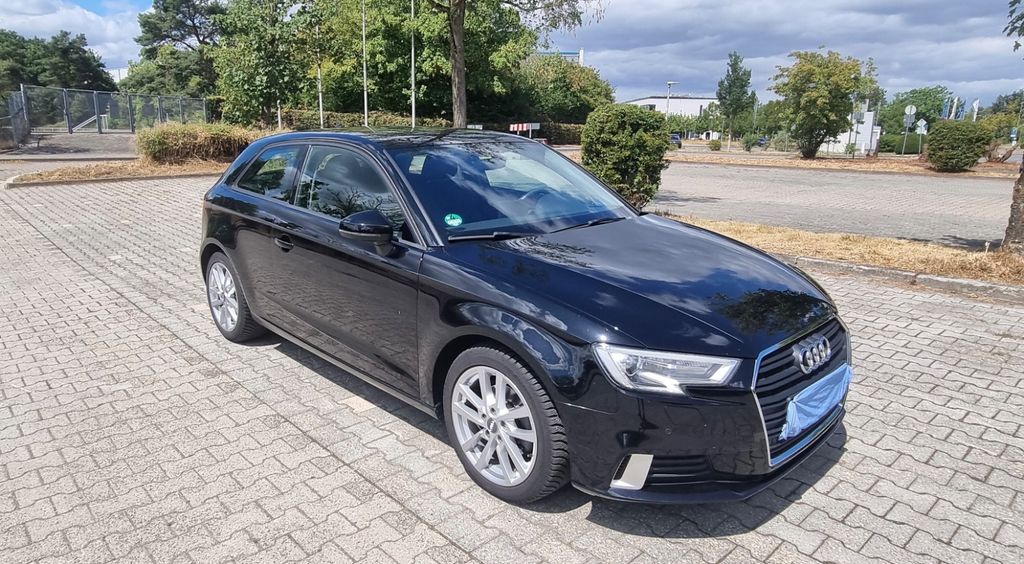 Audi A3 85.000 km 13.990 &euro; Obertshausen 63179