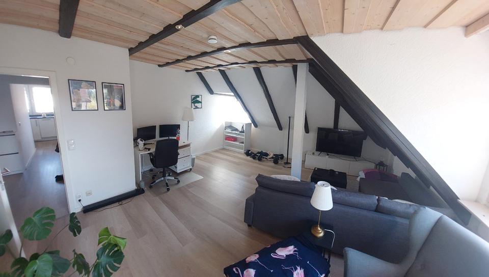 Dachgeschoßwohnung Frankfurt am Main Schwanheim - 2.5 Zimmer, 73 m&sup2;, 925&euro; | Angebot:26052018