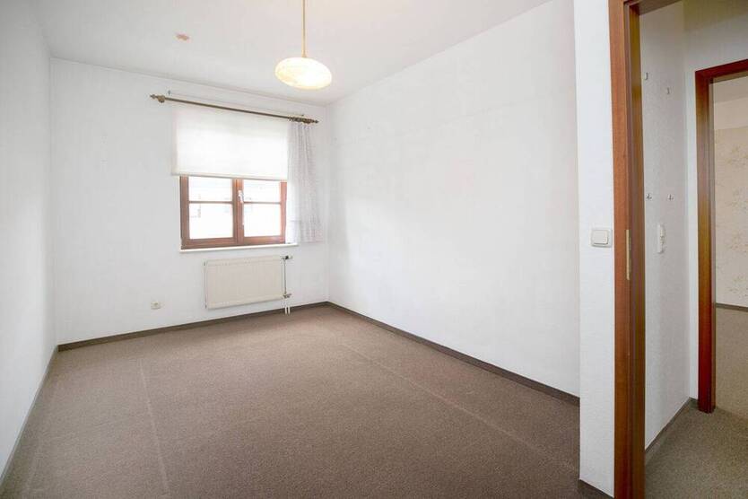 Reihenendhaus in ruhiger Lage Neu-Isenburg - renovierungsbedürftig