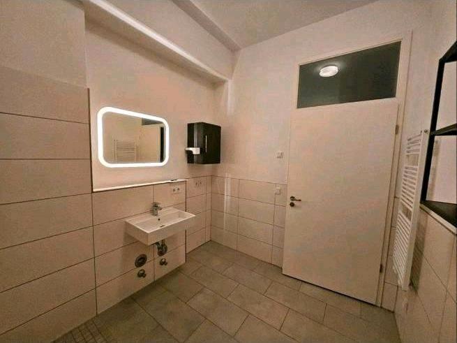 Erdgeschoßwohnung Frankfurt am Main Gutleutviertel - 3 Zimmer, 81 m&sup2;, 1.550&euro; | Angebot:26120541