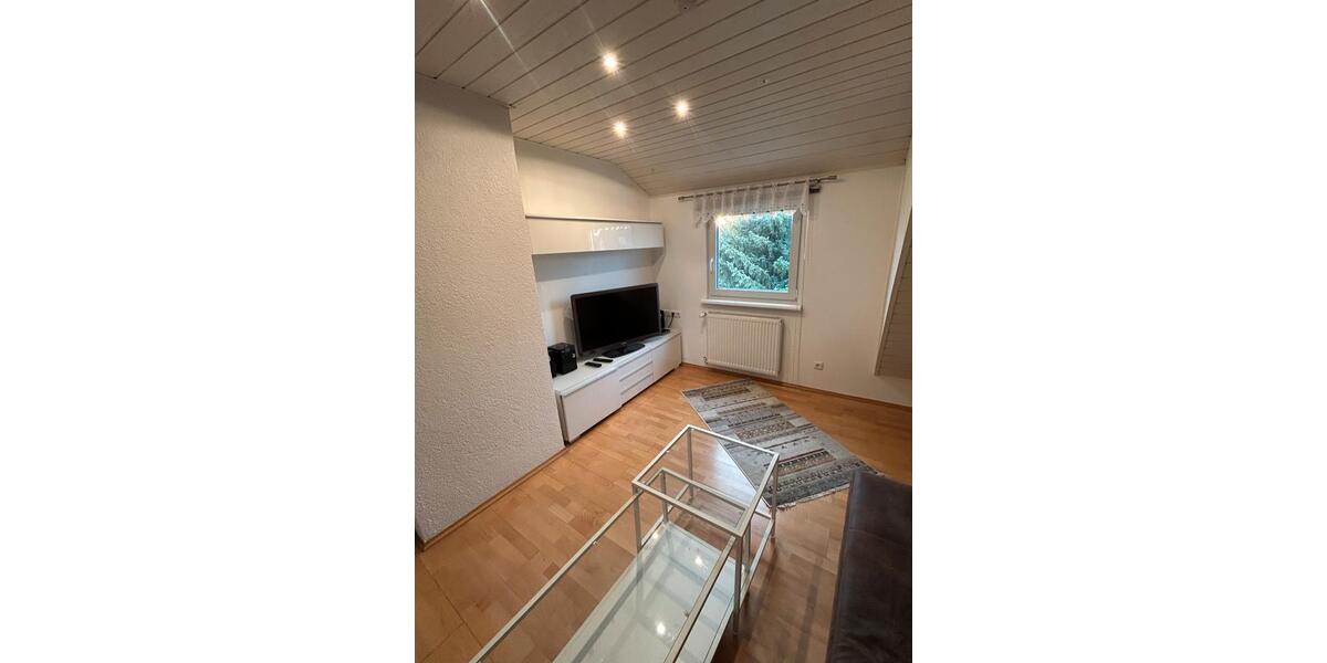 Dachgeschoßwohnung Frankfurt am Main Bergen-Enkheim - 3 Zimmer, 50 m&sup2;, 900&euro; | Angebot:26412889