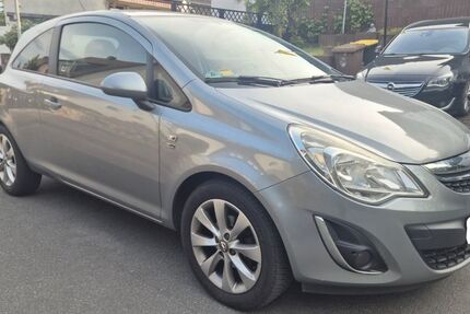 Opel Corsa 128.000 km 3.550 &euro; Rüsselsheim am Main 65428