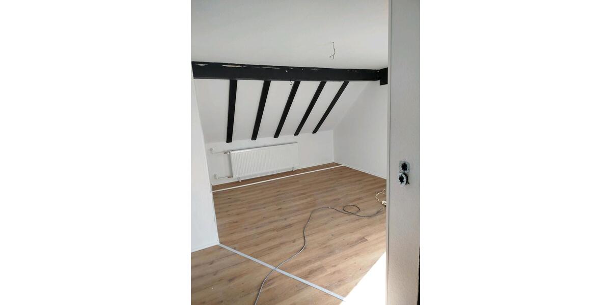 Dachgeschoßwohnung Bruchköbel - 2 Zimmer, 61 m&sup2;, 650&euro; | Angebot:26232518