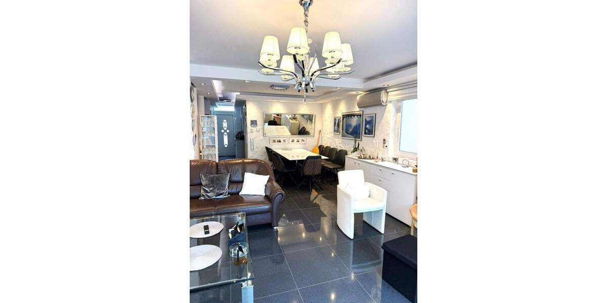 Exklusives EFH in Frankfurt – Sauna, Kamin, Wintergarten, 4× Klima | provisionsfrei 5 zimmer