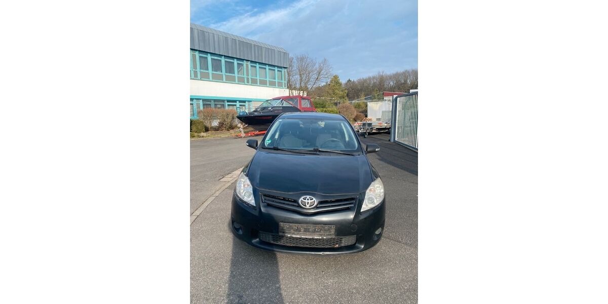 Toyota Auris 287.000 km 3.999 &euro; Hanau 63457