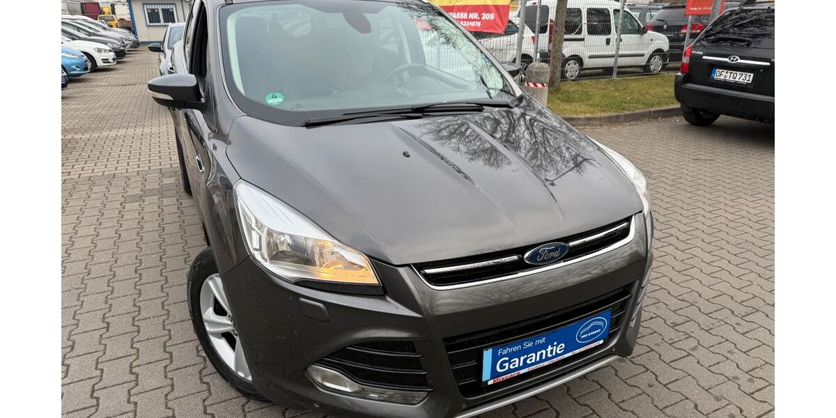 Ford Kuga 164.851 km 8.999 &euro; Offenbach 63071