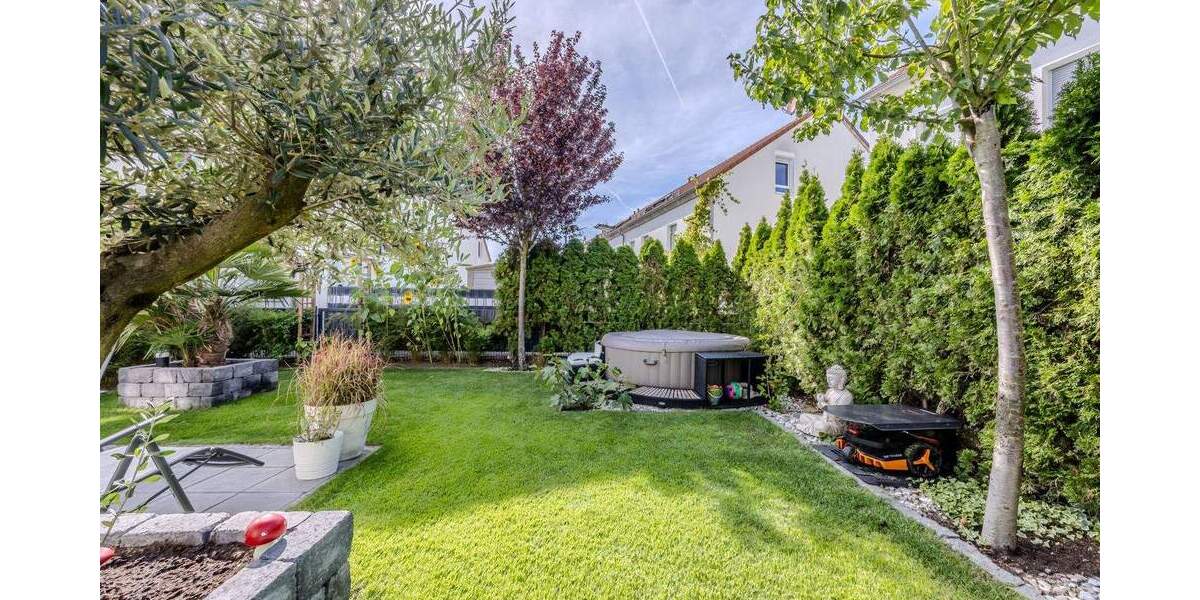 Neuwertiges REH mit gehobener Ausstattung, top Energieeffizienz, Garten, Garage u. v. m. 5 zimmer