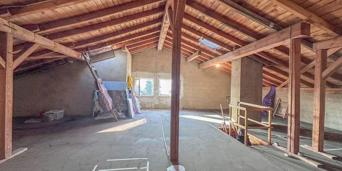 Einfamilienhaus Frankfurt am Main Bergen-Enkheim - 7 Zimmer, 224 m&sup2;, 1.395.000&euro; | Angebot:25743245