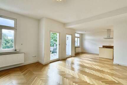 Wohnung zum Mieten in Hanau 2.550 € 180 m² 7.5 zimmer