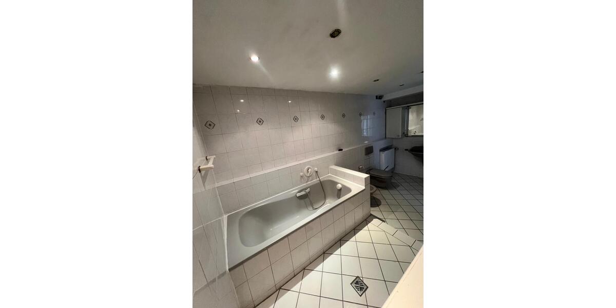 Etagenwohnung Karben - 3 Zimmer, 100 m&sup2;, 1.250&euro; | Angebot:25648824