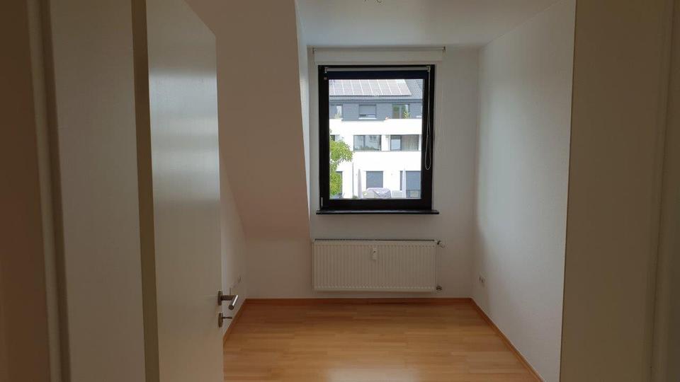 Maisonettenwohnung Dreieich - 4.5 Zimmer, 116 m&sup2;, 1.450&euro; | Angebot:23739518