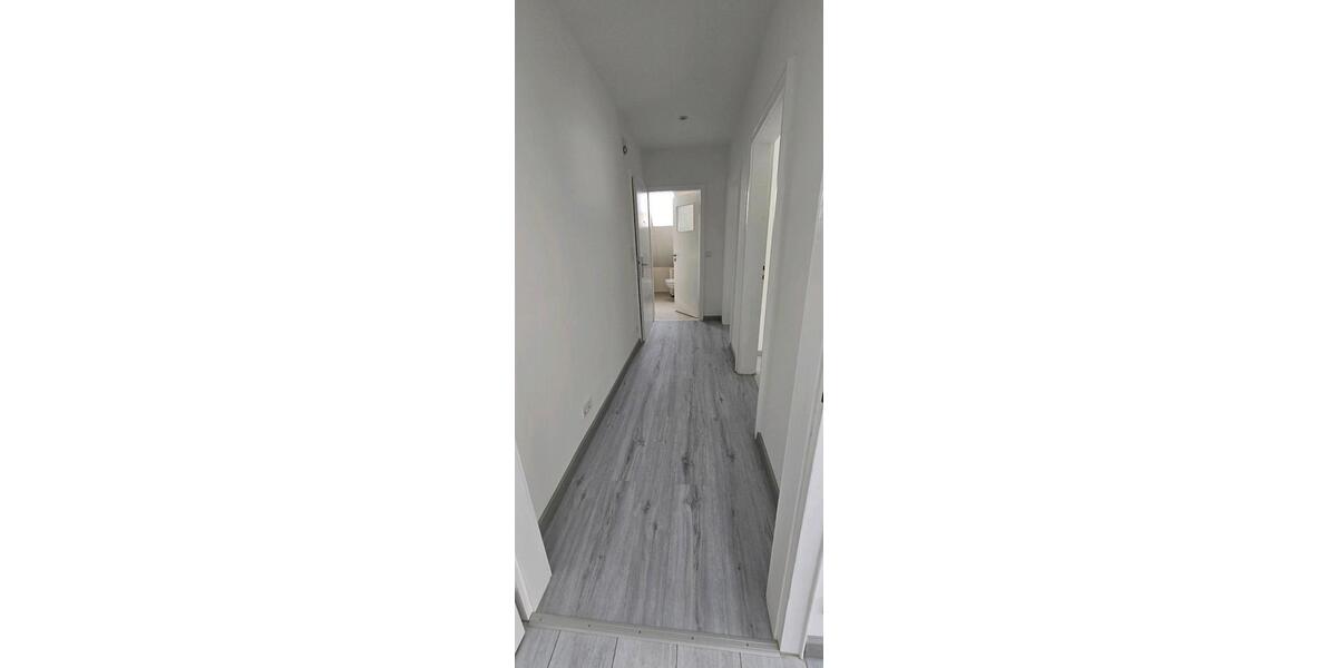 Dachgeschoßwohnung Hanau Lamboy - 2.5 Zimmer, 45 m&sup2;, 750&euro; | Angebot:25636427